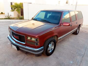 Chevrolet GMC Suburban 1998