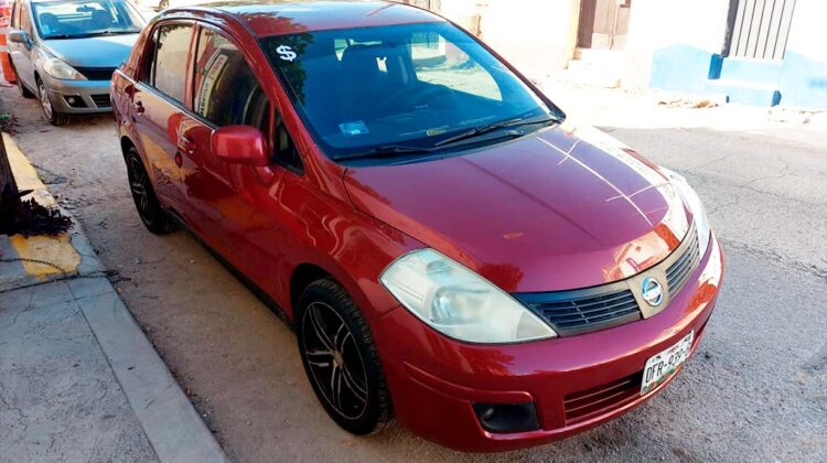 Nissan Tiida 2012