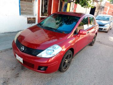 Nissan Tiida 2012