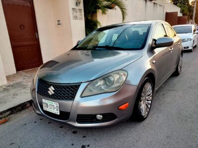 Suzuki Kizashi GLX CVT 2.4 L 2014