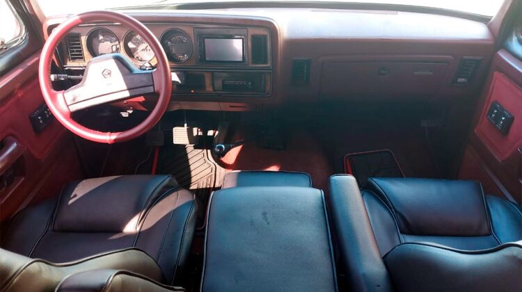 Dodge RAM Charger 1990