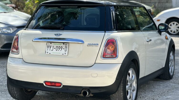 MINI COOPER 2010