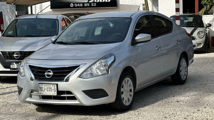 NISSAN VERSA AUTOMATICO 2018