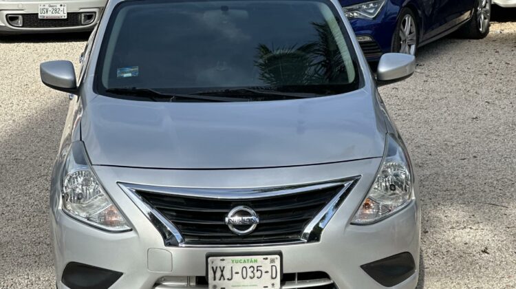 NISSAN VERSA AUTOMATICO 2018