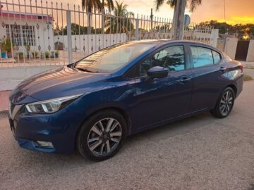 Versa ADVANCE automático 2021