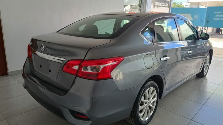 Nissan Sentra Advance 2019