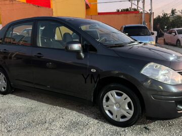 Nissan Tiida 2009