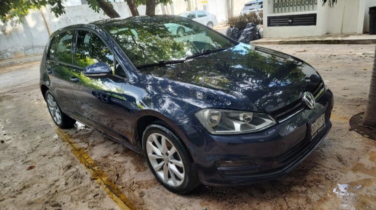 Volkswagen Golf Comfortline 2015