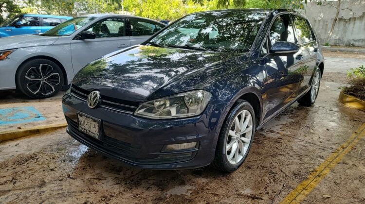 Volkswagen Golf Comfortline 2015