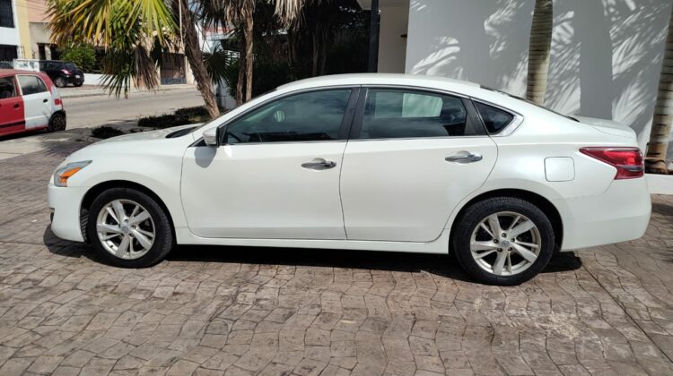 Nissan Altima Sense 2.5 2013