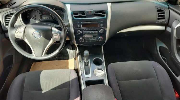 Nissan Altima Sense 2.5 2013