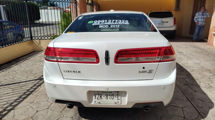 Lincoln MKZ 2012