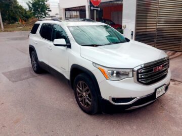 GMC Acadia XLT 2017