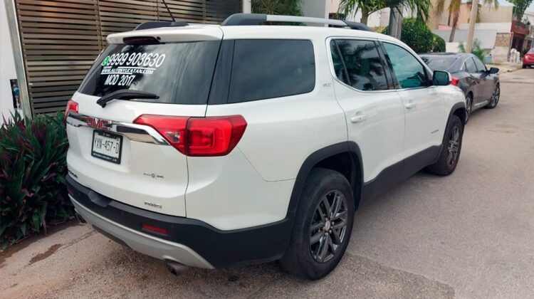 GMC Acadia XLT 2017