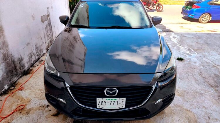 Mazda 3 Hatchback i Touring 2018