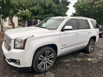 GMC YUKON DENALI 2017