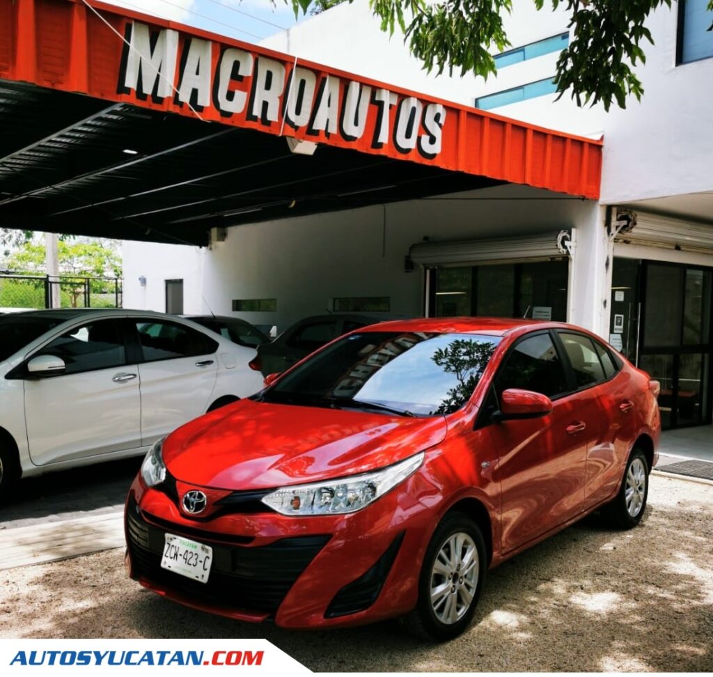 Yaris 2018 Core CVTI-S Rojo