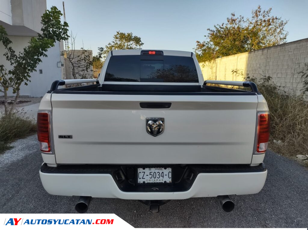 DODGE RAM 2500 2010