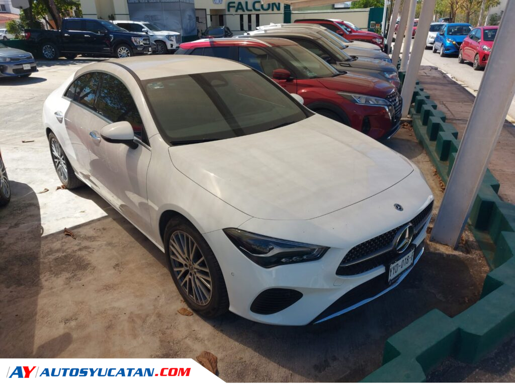 Mercedes Benz CLA 200 2024