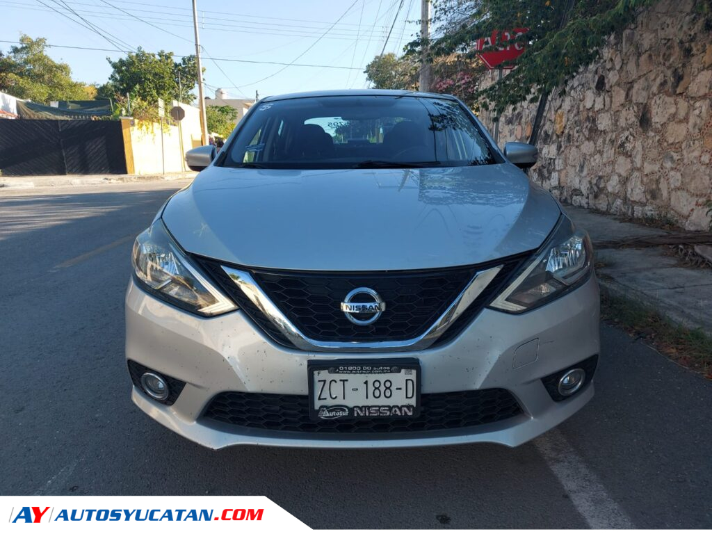 Nissan Sentra Advance CVT 2018