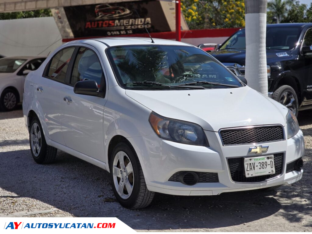 CHEVROLET AVEO AUTOMÁTICO 2015