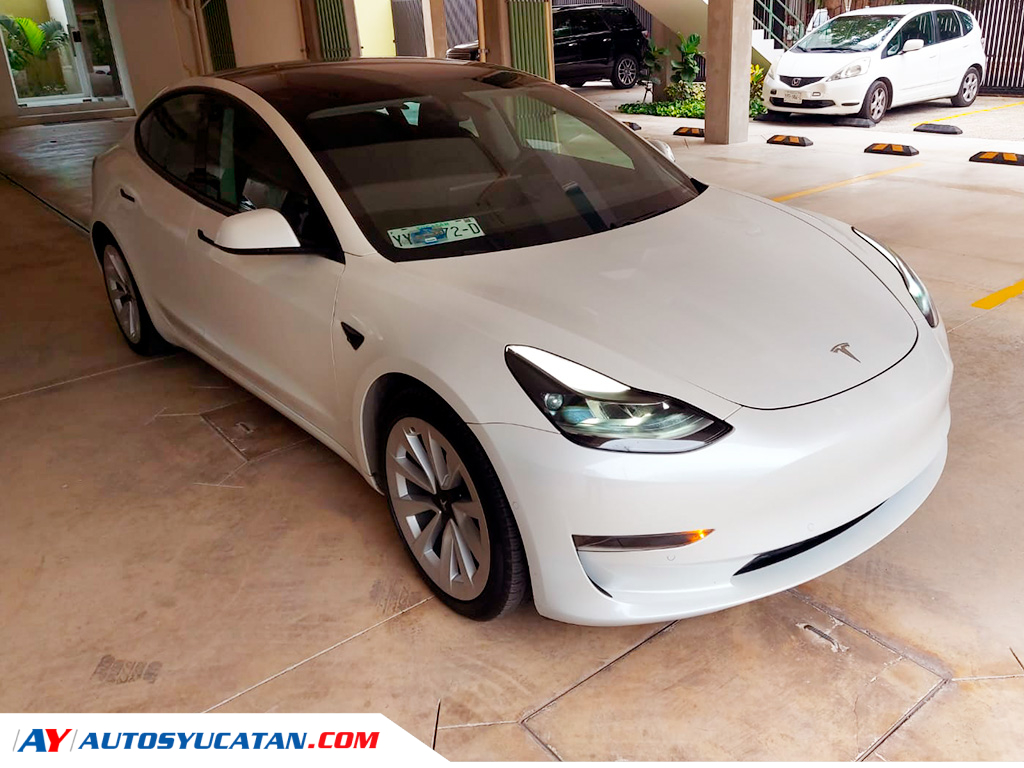 TESLA Model 3 2021