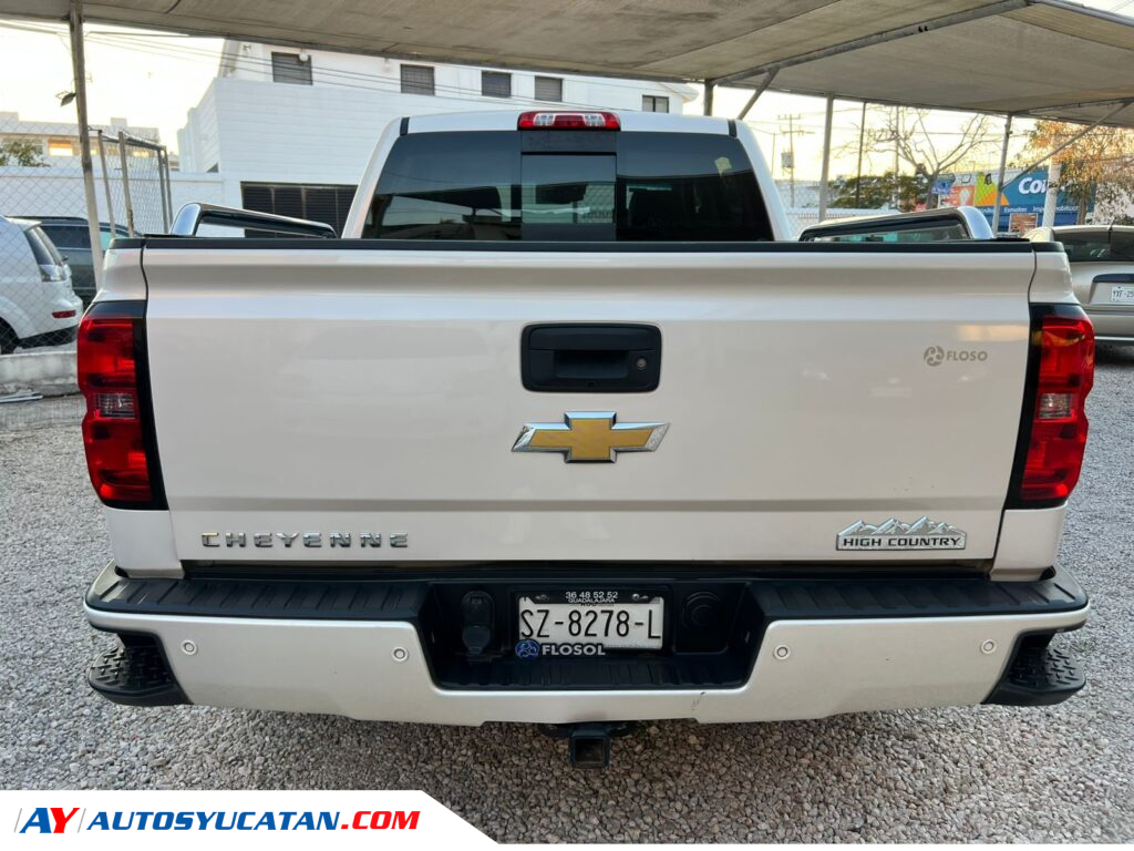 Chevrolet Cheyenne High Country 2015