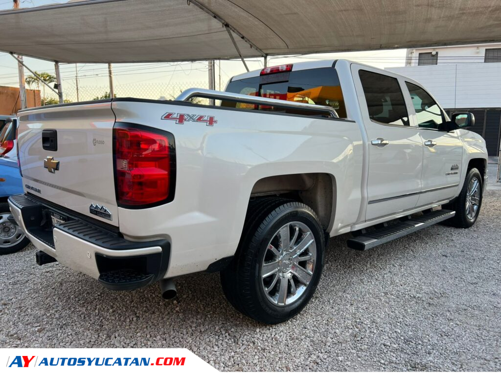 Chevrolet Cheyenne High Country 2015